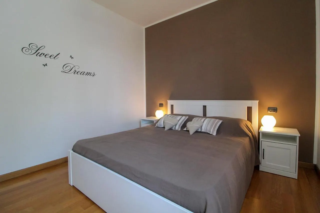 Villa Garden Lodge Desenzano del Garda Bed & Breakfast