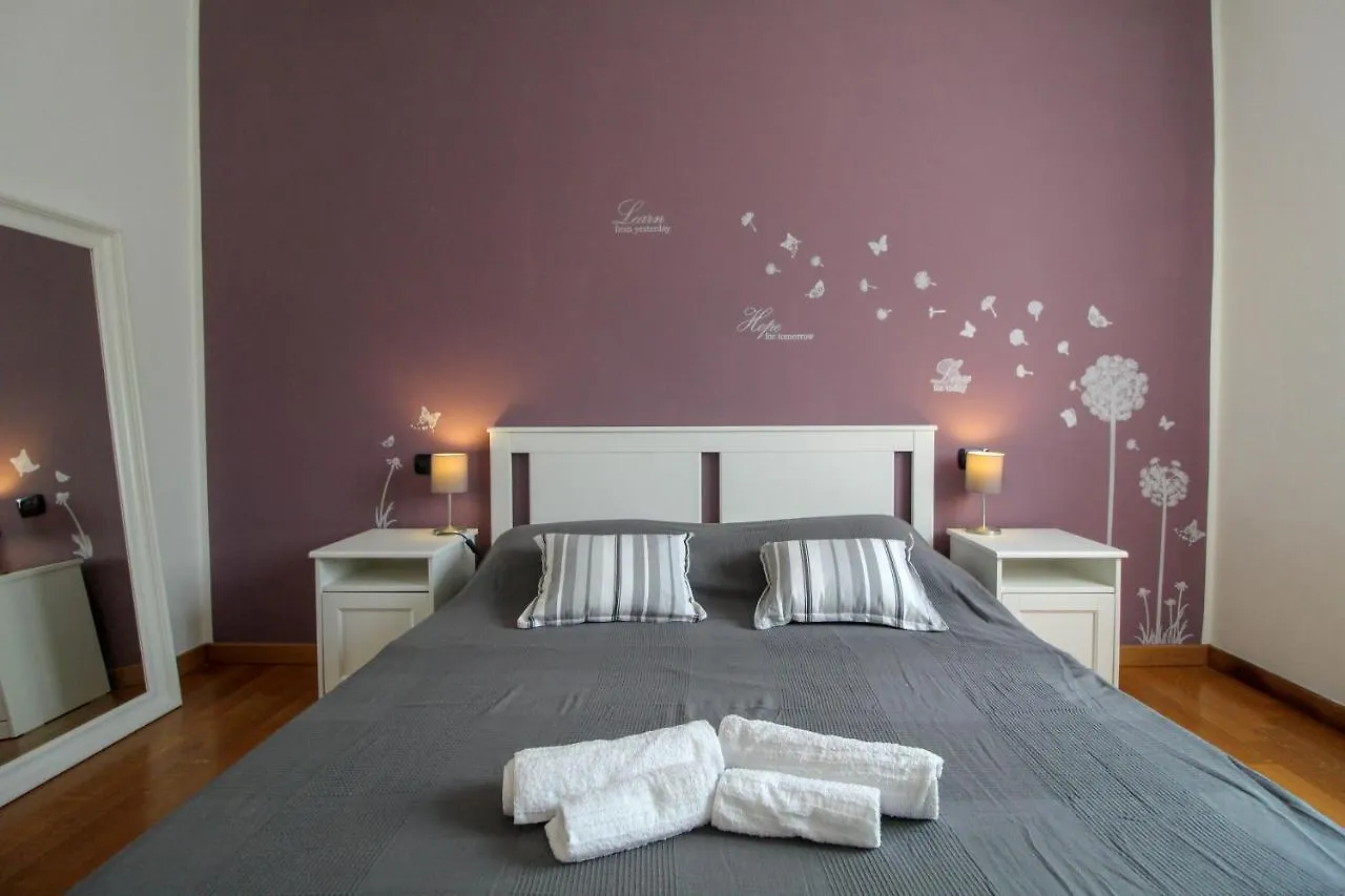Villa Garden Lodge Desenzano del Garda 0*,  Italia