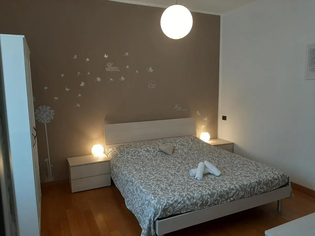Villa Garden Lodge Desenzano del Garda 0*,