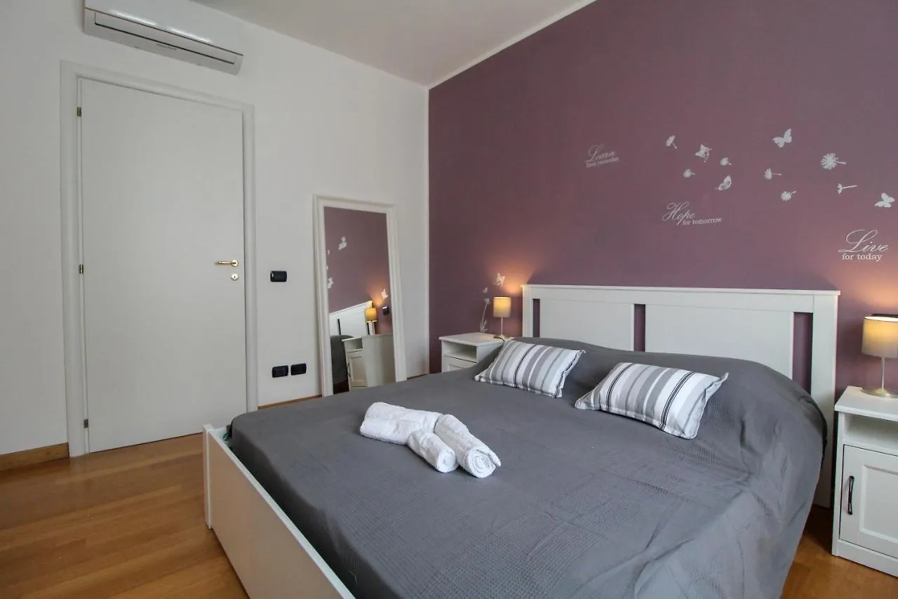 Villa Garden Lodge Desenzano del Garda 0*,